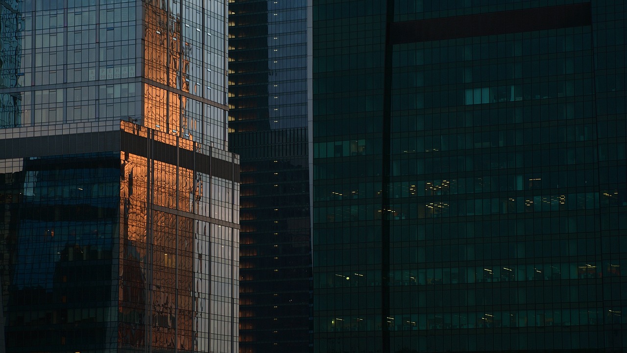 山投沿湖城最新動態(tài)揭曉，未來城市發(fā)展的序幕拉開