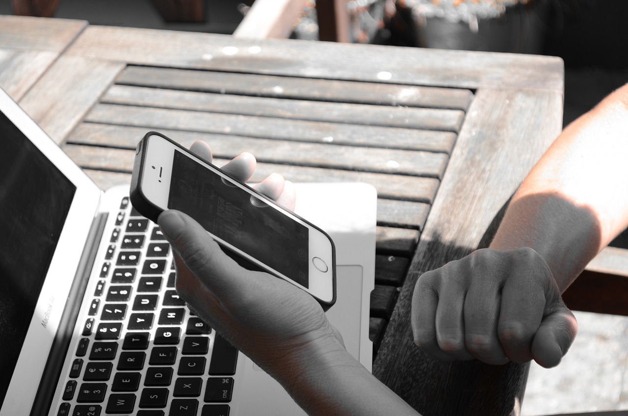 蘋果4s水貨最新報(bào)價(jià)深度解析及購買建議，市場(chǎng)走勢(shì)與選擇指南