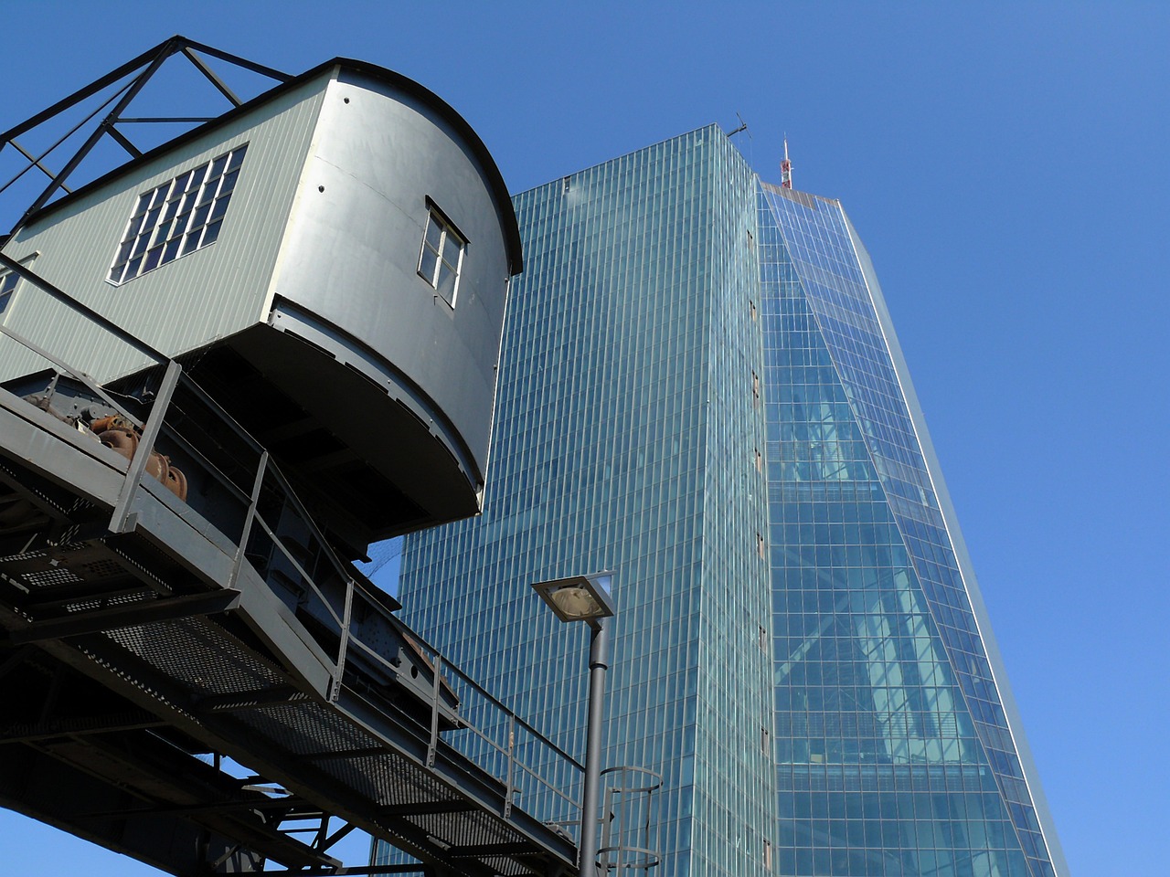 林州重機(jī)今日動態(tài)，引領(lǐng)行業(yè)創(chuàng)新，展現(xiàn)全新企業(yè)風(fēng)貌