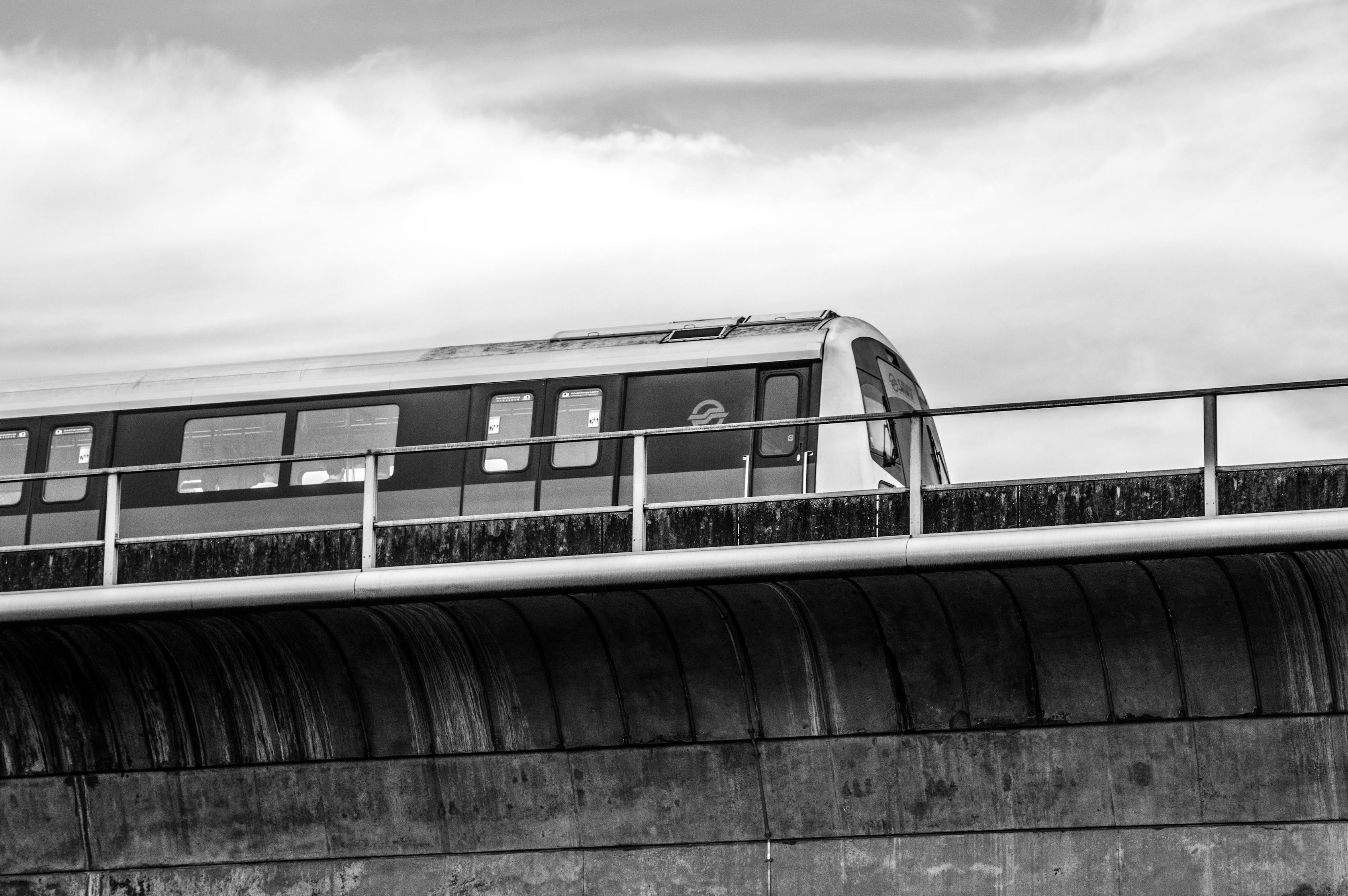 新吉城際鐵路進展順利，未來交通更便捷，最新消息匯總