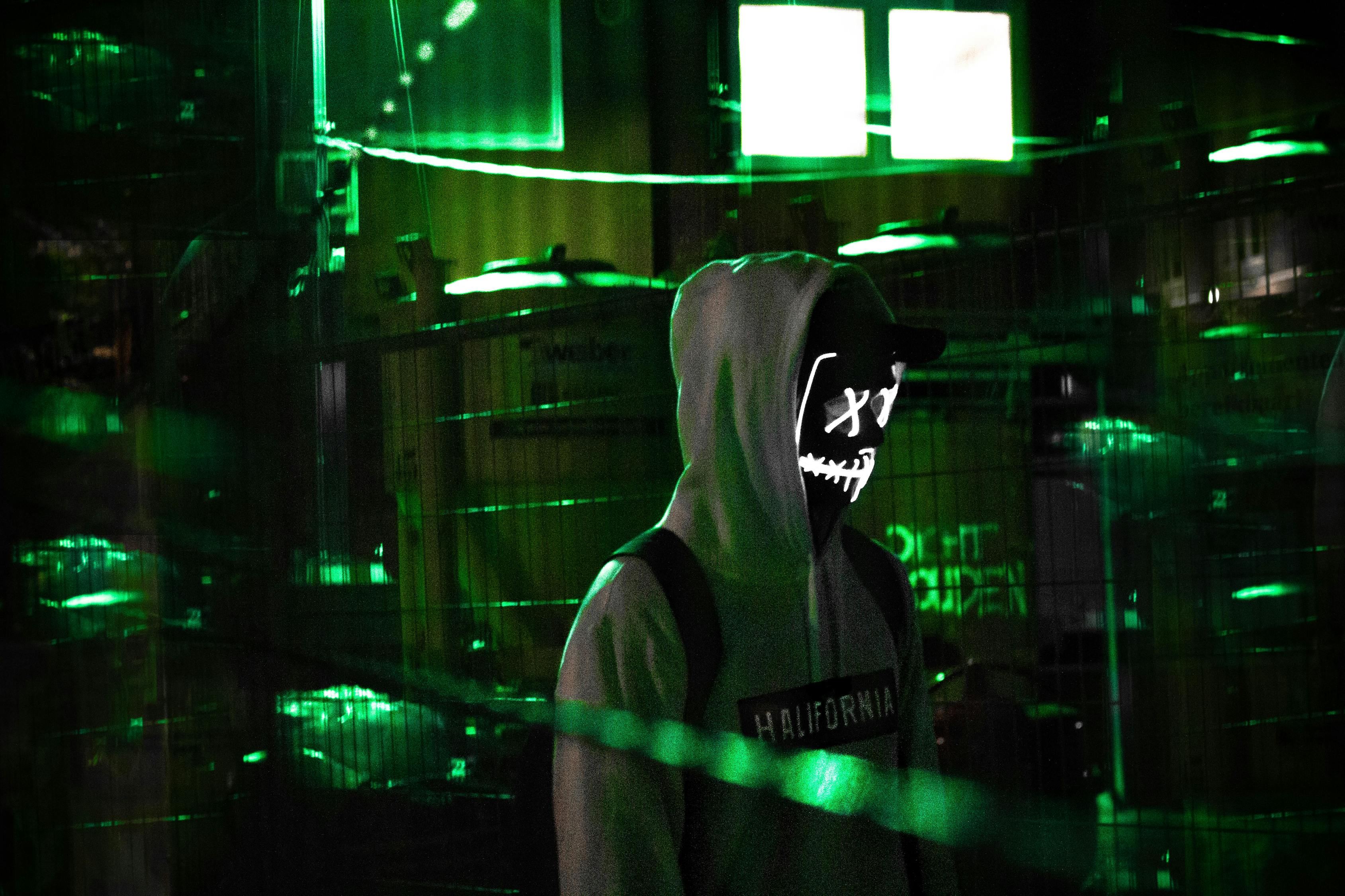 最新混傷韋魯斯出裝攻略，終極裝備推薦與搭配策略